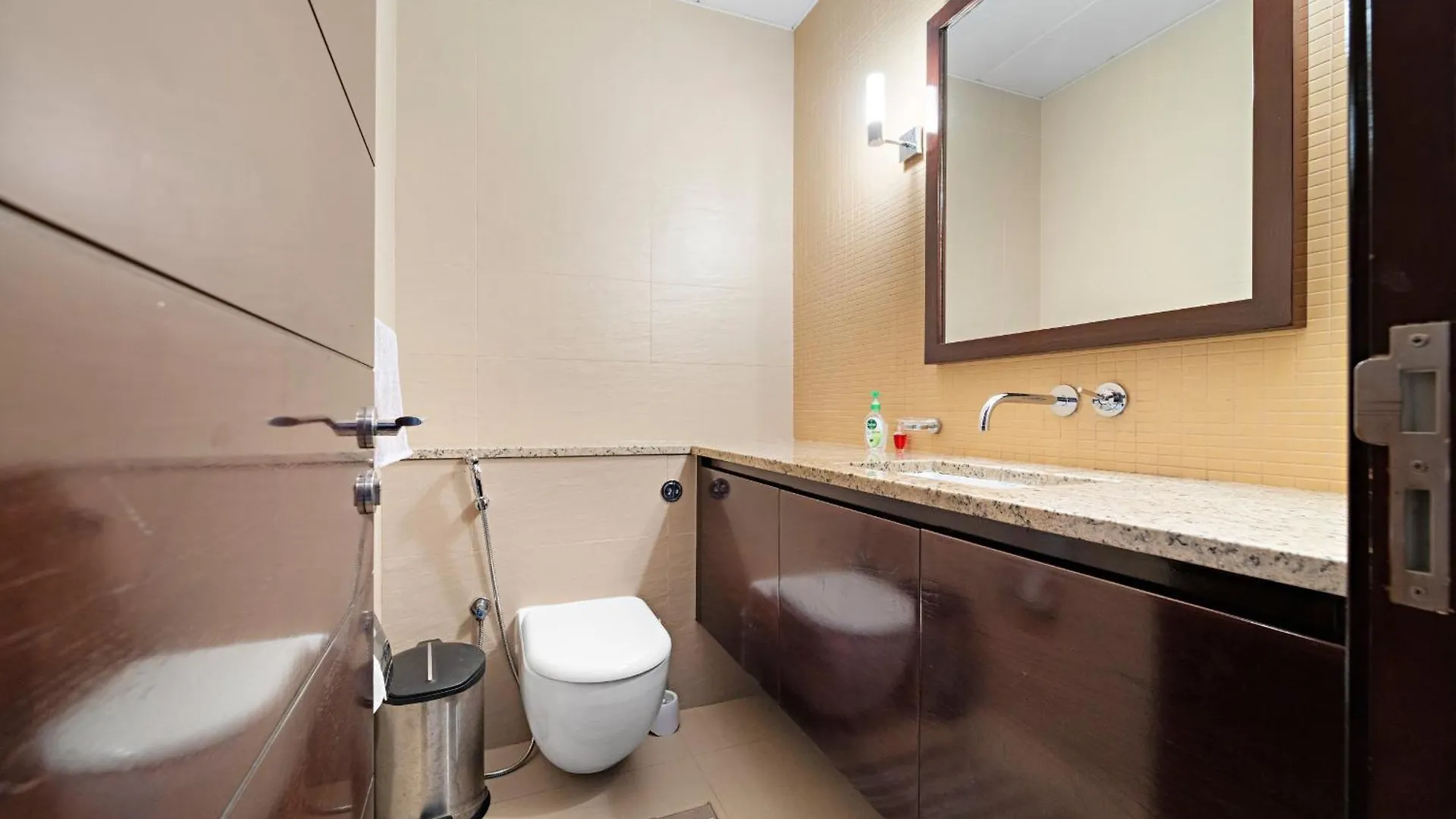 Vayk - Spacious 2 Bd With Beach Access & Private Gym On Palm Jumeirah Dubai 0*,  United Arab Emirates