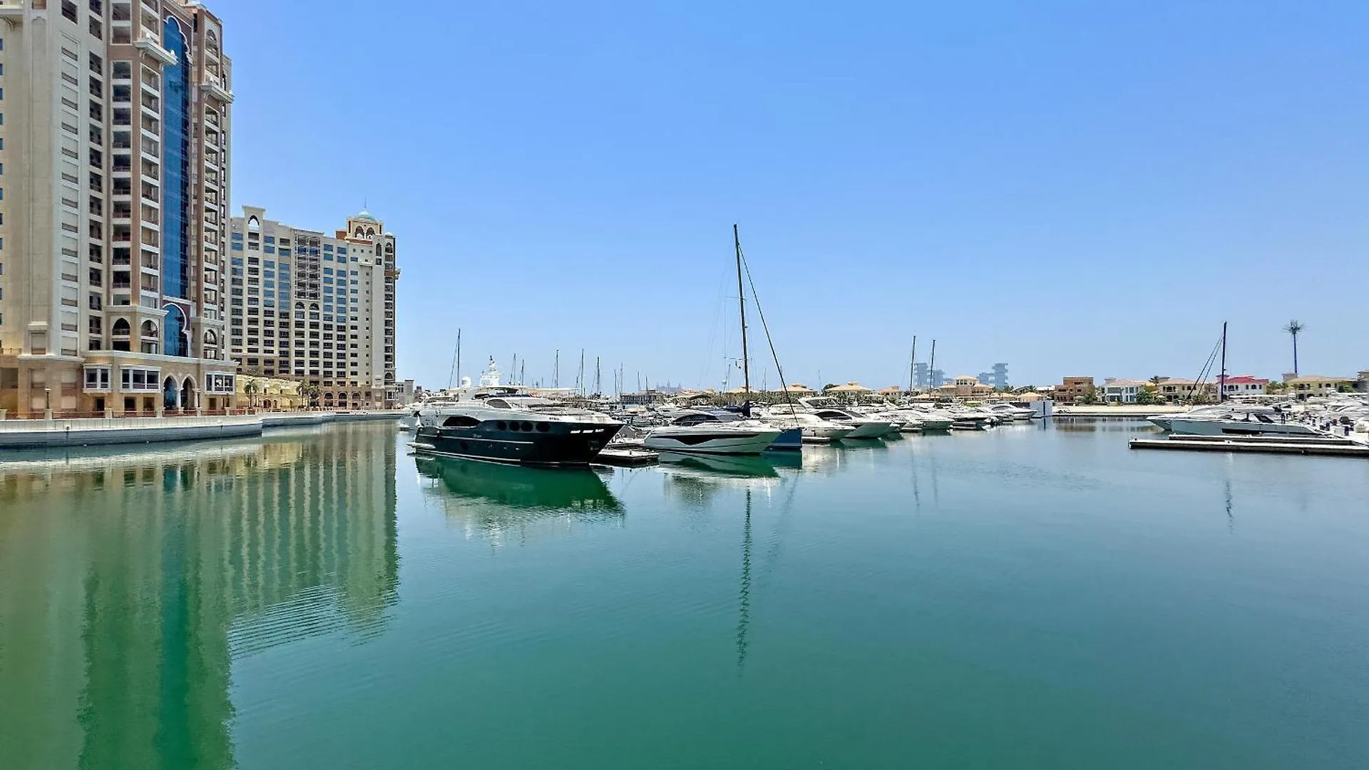 Vayk - Spacious 2 Bd With Beach Access & Private Gym On Palm Jumeirah Dubai Apartment